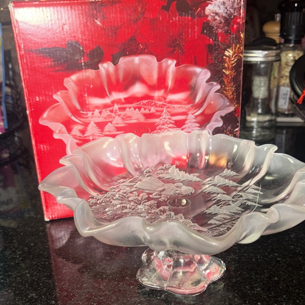 Mikasa Vintage Christmas Story Frosted Crystal Footed Bon Bon Plate 9.75” NIB